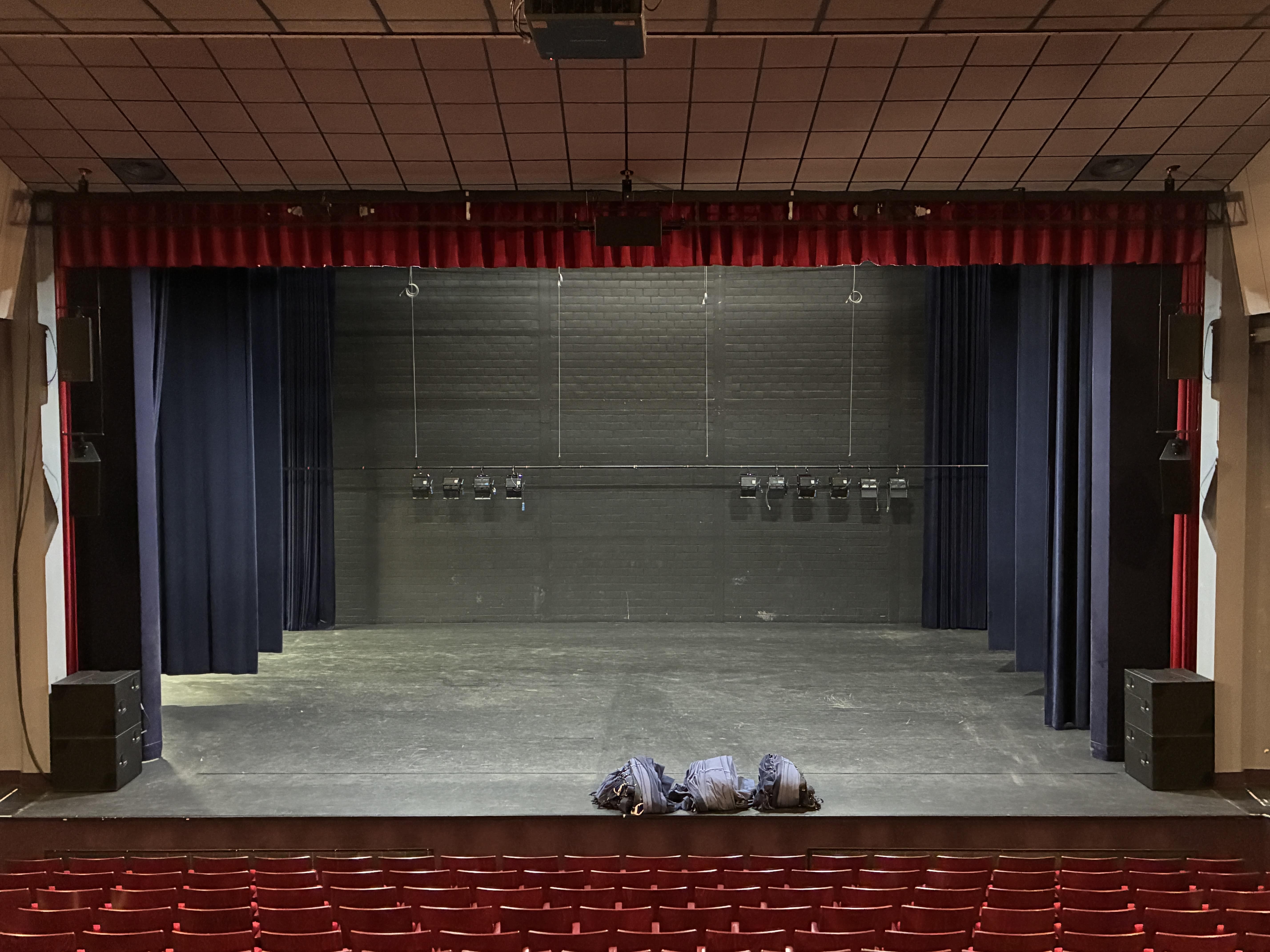 dimmer-ETC-maz-brugge-pvl-13 Ontwerp pvl sound & light cactus club brugge